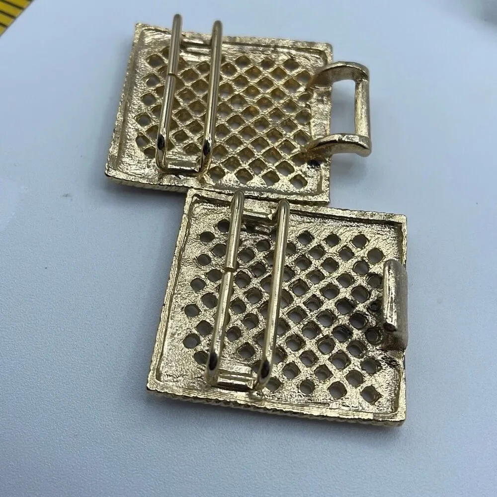 Vintage basket weave design 4” long belt buckle.